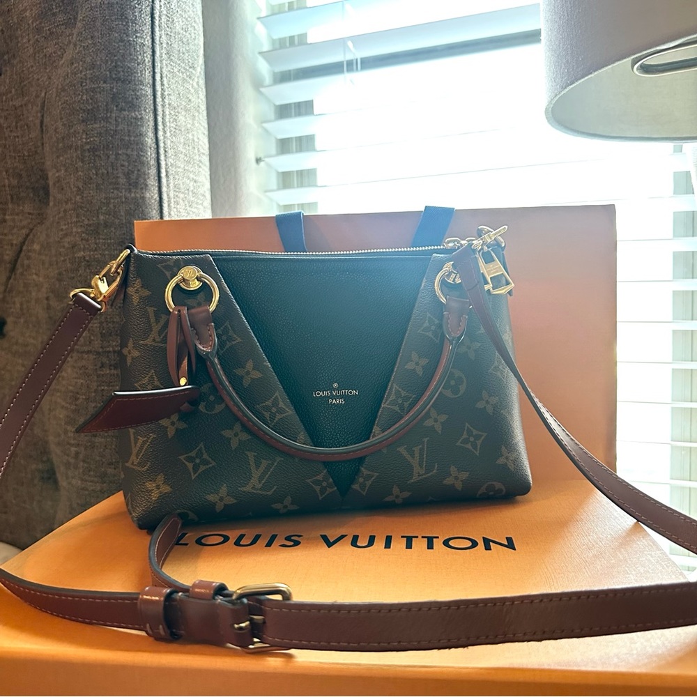 Authentic Louis Vuitton Bag V Tote